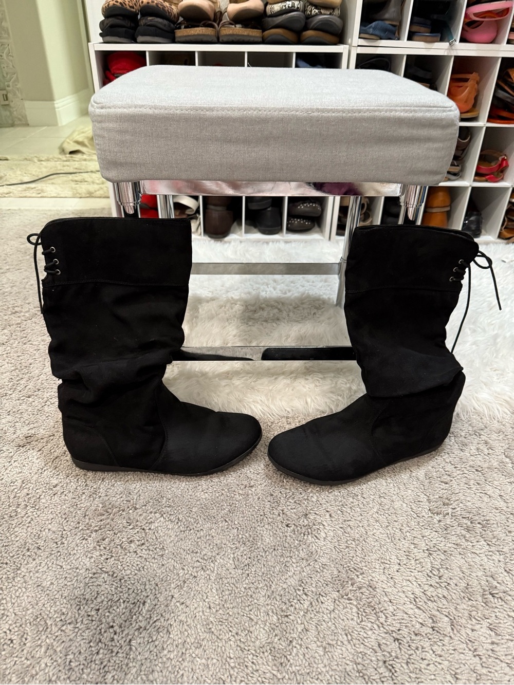 Black Women's Mid-Calf Lace-Back Slouch Boots